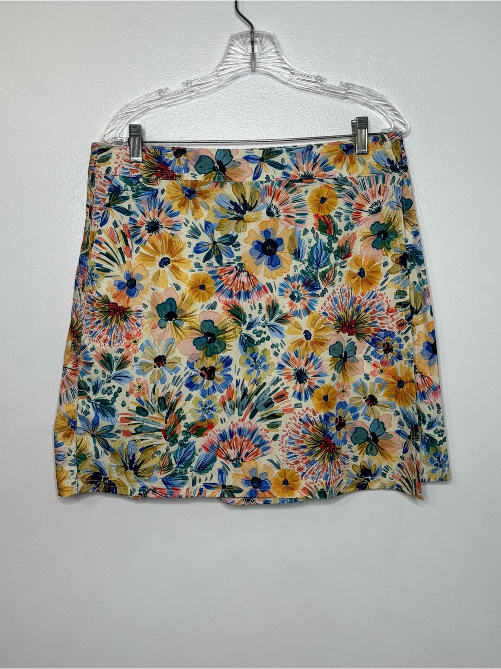 Ripskirt Size Large Floral Print